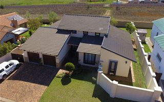 3 Bedroom House in Midstream Estate