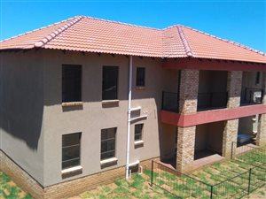 2 Bed Apartment in Grobler Park