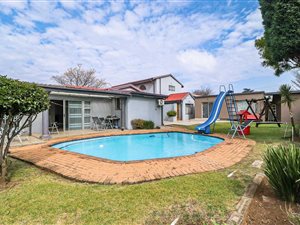 4 Bed House in Mackenzie Park