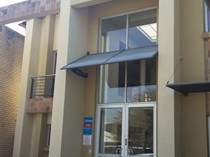 400 m² Office Space in Bendor