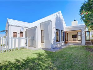 3 Bed House in Kingswood Golf Estate