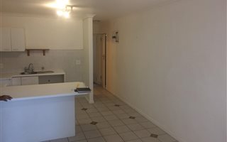 1 Bedroom Apartment in Newlands