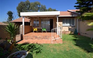 2 Bedroom Townhouse in Sundowner
