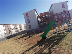 2 Bed Apartment in Adamayview
