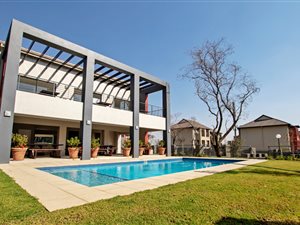 1 Bed Apartment in Lonehill