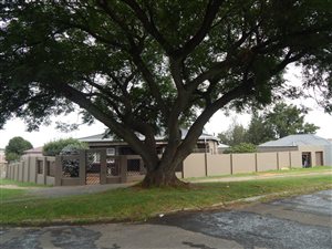 4 Bedroom House in Krugersdorp Central