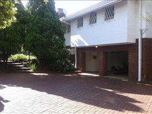 4 Bed House in Observatory