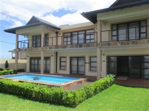 4 Bedroom House in Sheffield Beach