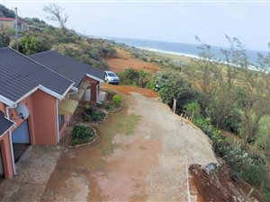 6 Bed House in Hibberdene