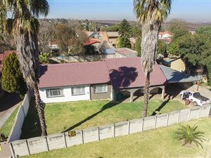 4 Bed House in Brackendowns