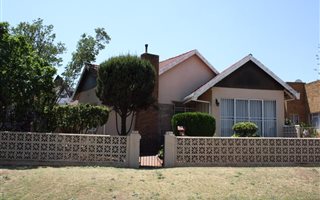 4 Bedroom House in Bosmont