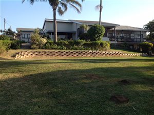 4 Bed House in Uvongo
