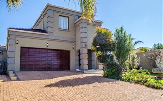 3 Bedroom Duplex in Chancliff