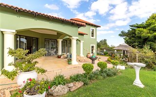 5 Bedroom House in Parow North