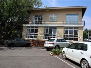 100 m² Commercial space in Clarendon