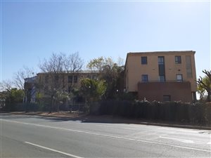 3000 m² Commercial space in Newmarket Park