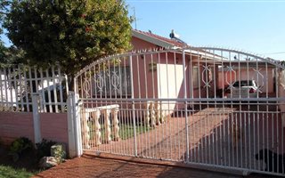 3 Bedroom House in Lenasia
