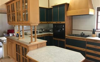 4 Bedroom House in Meerensee