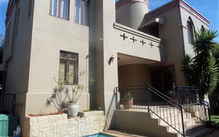 3 Bedroom Cluster in Eagle Canyon Golf Estate