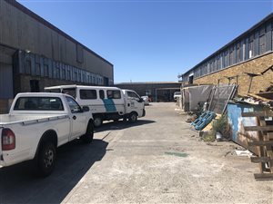 400 m² Industrial space in Athlone
