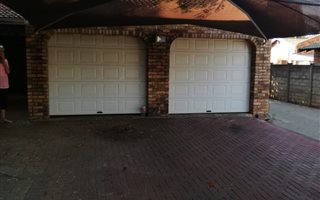 3 Bedroom House in Geelhoutpark