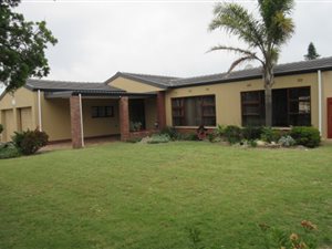 5 Bed House in Panorama