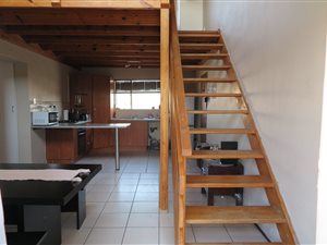 3 Bed Duplex in Lakefield