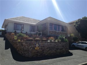 3 Bedroom House in Strand Central