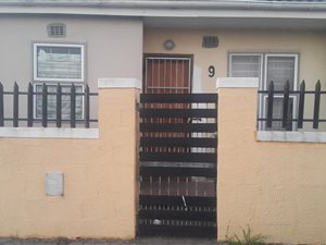 3 Bed House in Pelikan Park