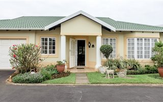 3 Bedroom Simplex in Somerset Park