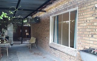3 Bedroom Townhouse in Oos-Einde