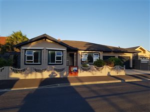 5 Bed House in Goodwood Estate