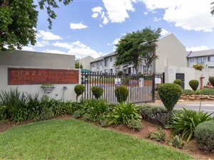 2 Bed Apartment in Whitney Gardens