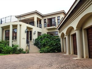 4 Bed House in Ruimsig