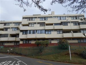 2.5 Bed Apartment in Paradise Valley