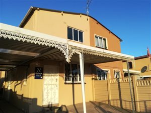 2 Bed Duplex in Chatsworth Central