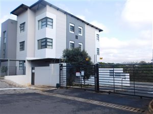 2 Bed Apartment in Athlone Park