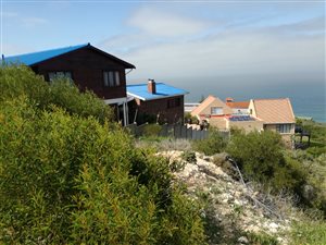 918 m² Land available in Dana Bay