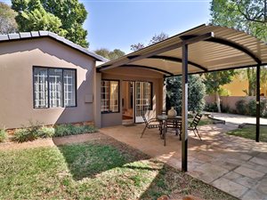 3 Bed House in Northwold Gardens