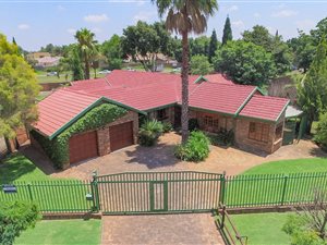 3 Bed House in Zwartkop