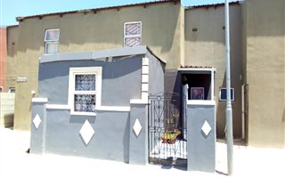 2 Bedroom House in Mfuleni