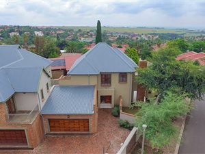 3 Bed Cluster in Reyno Ridge