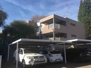3 Bed Flat in Craighall Park