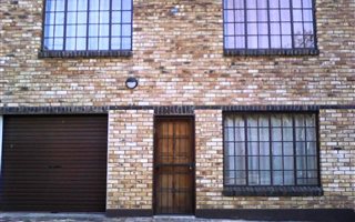 3 Bedroom Flat in Oos-Einde