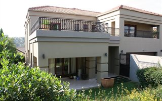 4 Bedroom House in Kyalami Estate