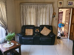 4 Bed House in Suiderberg
