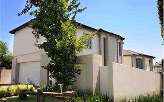 3 Bedroom Cluster in Wendywood