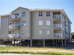 2 Bed Apartment in West Hill