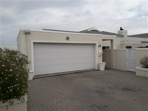 3 Bed House in Somerset West Central