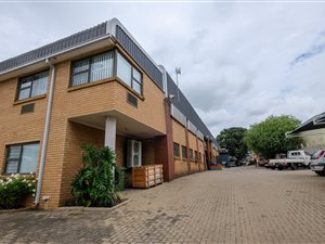 1300 m² Industrial space in Founders Hill